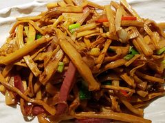 川味腊肉炒笋干-岭南真味·匠心粤菜(K11店)