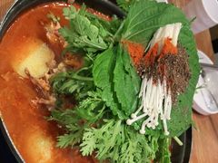 -喇喇排骨火锅·传统韩式脊骨汤(望京西园总店)