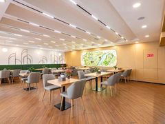 -上海宝信宝马4S店