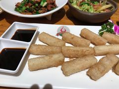 -老滇山寨•云南特色菜•地方菜•民族风情歌舞表演(金碧店)