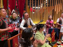 -老滇山寨•云南特色菜•地方菜•民族风情歌舞表演(金碧店)