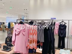 -URBAN REVIVO(西安Momopark店)