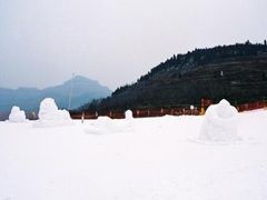 -济南卧虎山滑雪场