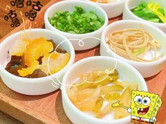 -良米山·云南野生菌过桥米线(上海首店)