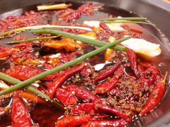 底料放置好漂亮-黄潇洒老火锅(九眼桥宏济巷店)