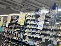-迪卡侬(西三旗店)