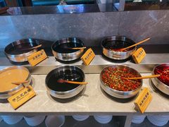 自助调料区-咕嘟草帽鱼·牛奶一样的鲜鱼汤(天鹅湖万达广场店)