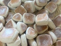 -秀云俄罗斯列巴屋(军星小区店)