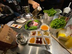 9种小菜-韩聚屋韩国烤肉餐厅(新北万达店)