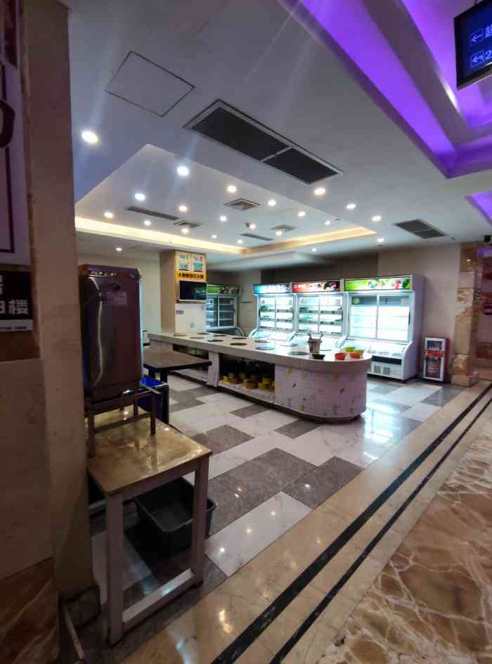 威趴ktv歌荟(南华店)-"音响好,暑假同学们一个喜欢的好去处.