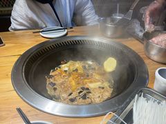 -锅老头海鲜铁锅炖