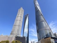 -陆家嘴空中步行连廊