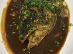 四明湖鱼头-品雅轩农家乐