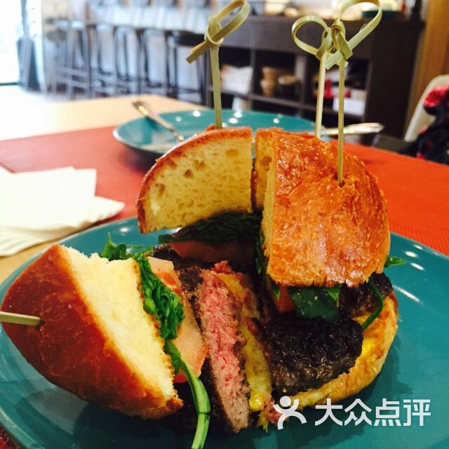 花食间台湾料理汉堡图片 - 第4张