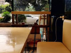 -蒙小妹骨汤饭.米线(新光路店)