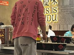 -卤校长老火锅(杨家坪直营店)