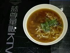 -蓝尊量贩(黄河路店)