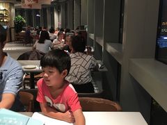 -港丽餐厅(正大店)