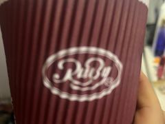 -红宝石·鲜奶小方·海派西点房(长阳店)