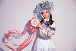 -美丽人间婚纱摄影