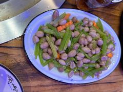 芹菜花生米-山河屯铁锅炖(哈西站店)