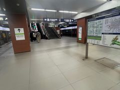 -白石桥南(地铁站)