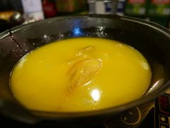 -鲜入围煮花胶鸡海鲜火锅