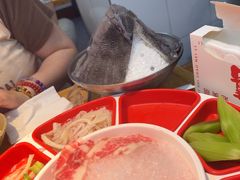 -赵美丽·重庆社区火锅·直营店(火车东站·中豪国际店)