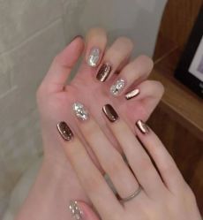 -桃色美甲沙龙
