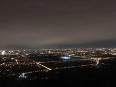 -鬼笑石后山停车场