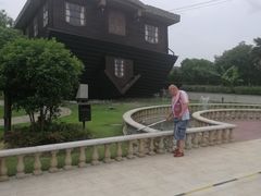 -金山农民画村-枫泾波兰倒置屋