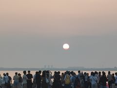 -巴陵广场