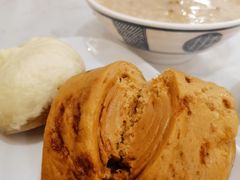 -李与白包子铺(桐梓林店)