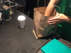 -星巴克臻选(莘庄仲盛店)