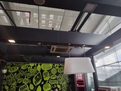 大堂-麦当劳(深圳北站高铁店)