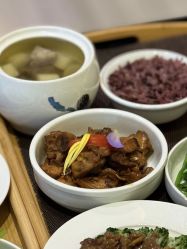 -臻康乃馨月子中心(集美店)