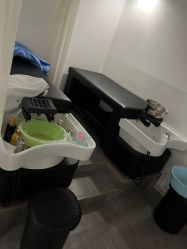 -舒欣头疗·俏丝谧语 白发脱发专业护理 