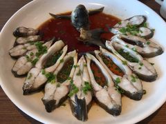开屏鳊鱼-芳草地度假酒店·野炉中餐厅