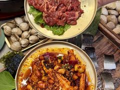 -围炉肉舍•炭烤活鳗•丹东海鲜烤肉(步行街店)