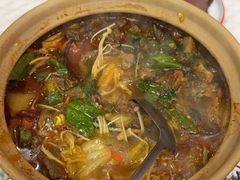 牛腩火锅-海盗船. 龙虾烧烤. 酒馆