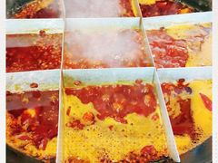 -岗上渣渣老火锅(两路口店)