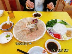 -官塘陈记鱼生·潮汕砂锅粥·牛肉火锅(潮枫路总店)