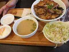 -熊吞·大碗丼烧肉饭(济宁万达广场店)
