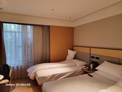 -全季酒店(上海徐家汇肇嘉浜路店)