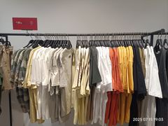 -URBAN REVIVO(上海中庚漫游城店)