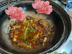 -三里屯土灶炖公鸡地锅鸡(江东店)