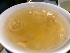 银耳汤-鲜潭蒸汽石锅鱼(五道口购物中心店)
