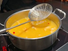 -鲜入唯煮·港式海鲜牛肉火锅(金宝街店)