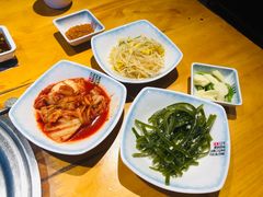 -唯成•韩国炭火烤肉 유성고기