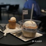 好多漂亮妹子在拍照。门口有位置，坐着挺惬意的